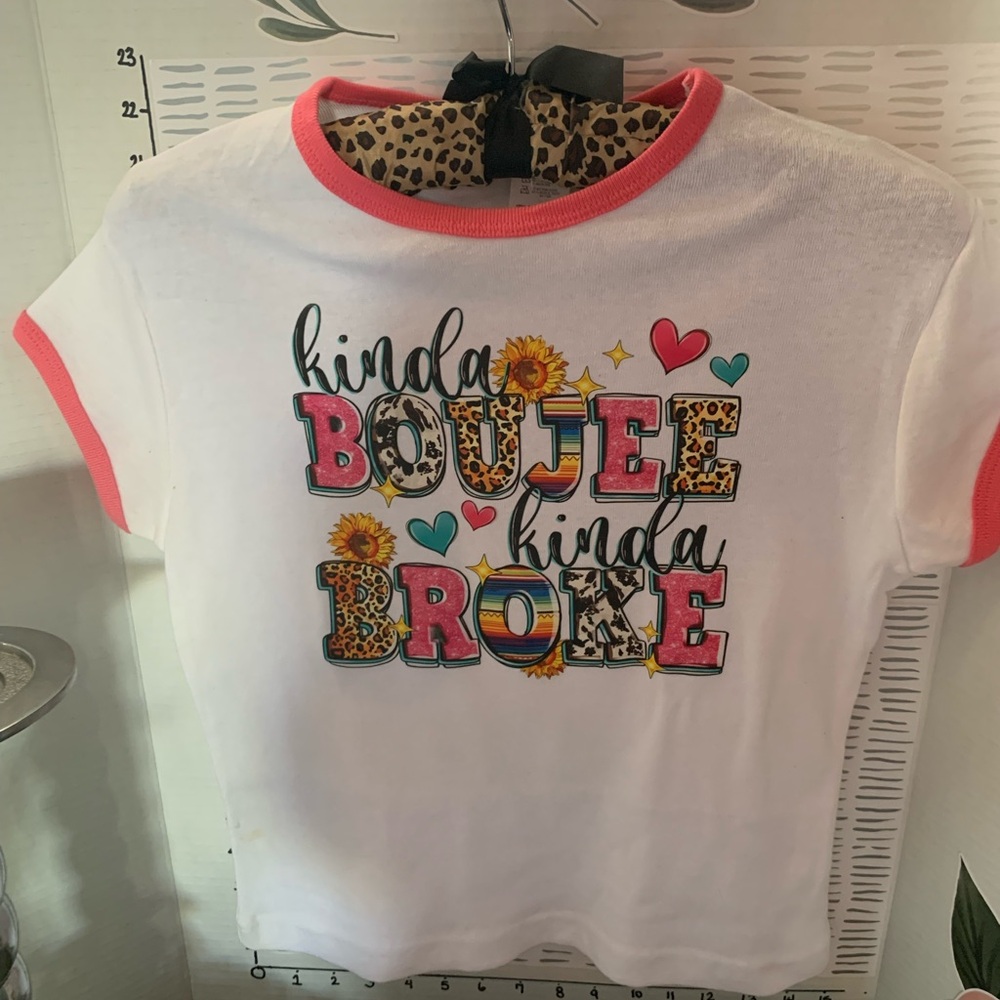 Women’s'Kinda Boujee Kinda Broke' Graphic Tee - White with Pink Trim Upcycled